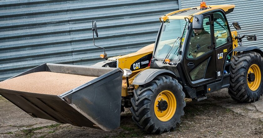 Cat D Series Ag Handler