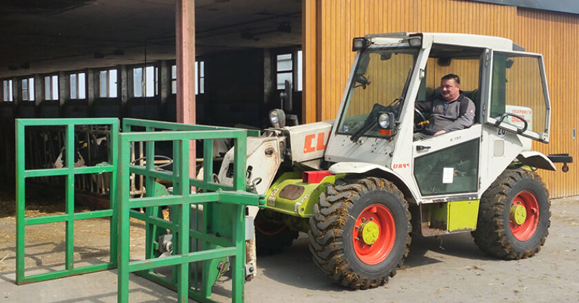 This early model Claas Ranger 928 Plus telehandler has chalked up 30,000 operating hours.