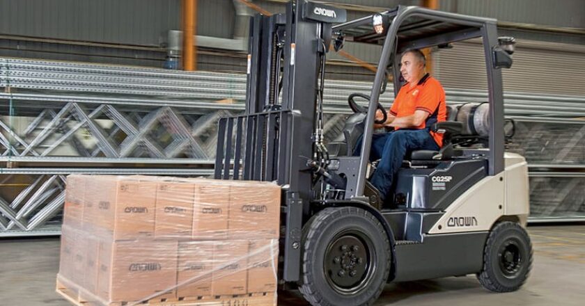 Crown 7 series IC forklift