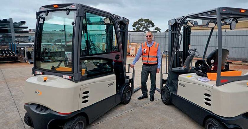 Crown SC6000 electric forklift