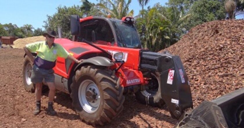 Manitou MLT 840 telehandler