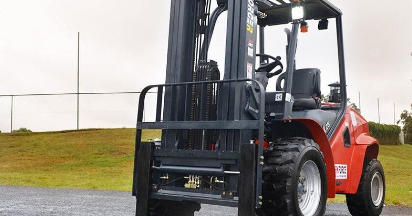 Enforcer rough terrain 2.5 tonne forklift