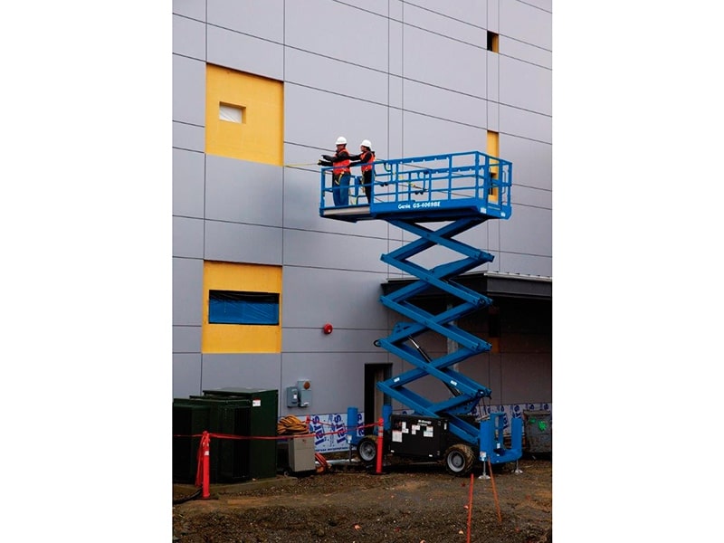 Genie's revolutionary new hybrid scissor lift range is scheduled to arrive in Australia and New Zealand in the first quarter of 2015.