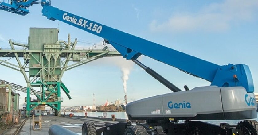 Genie SX-150 telescopic boom lift