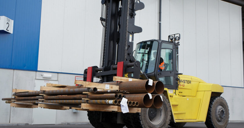 Hyster's H400-450HD/S high-capacity forklift truck.