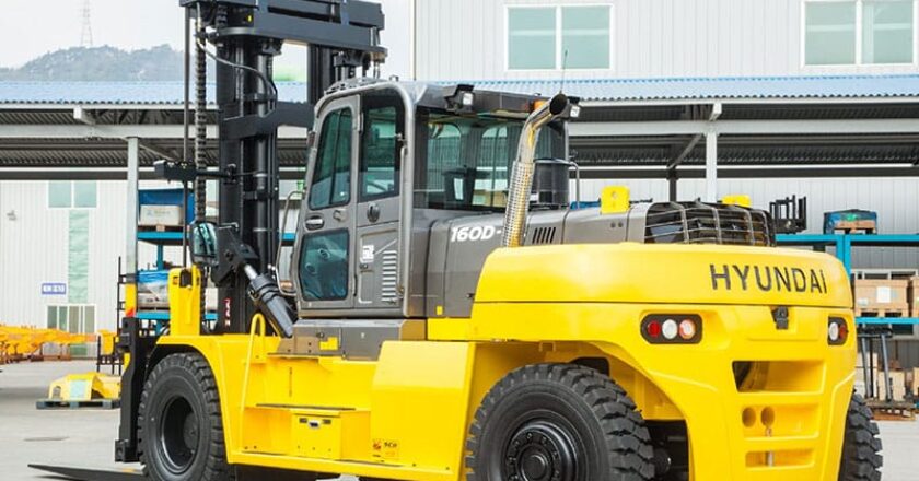 Hyundai 160D-9L forklift