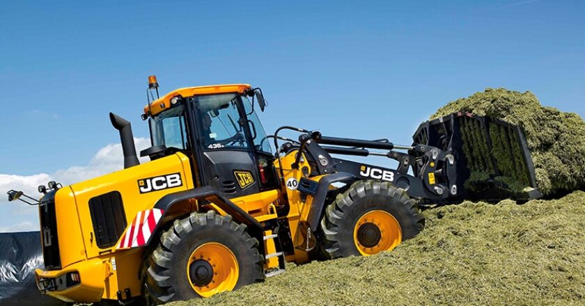 The JCB 435S Wheel Loading Shovel.