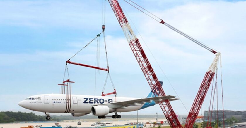 The combination of cross beams and spreaders meant the Liebherr LR 1600/2 crane operator was able to adjust the angle to the appropriate centre of gravity using an electric chain hoist.