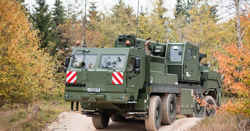 Liebherr lands massive German Army armoured crane order