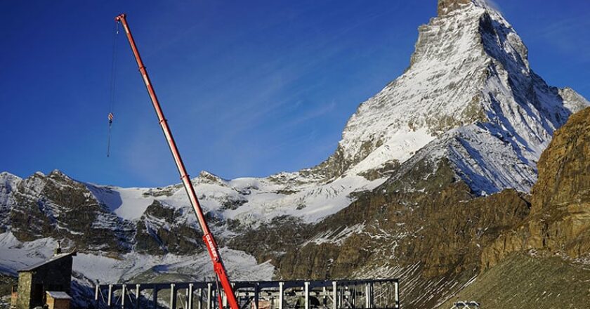 The Liebherr LTR 1060 working with the Matterhorn as a backdrop.