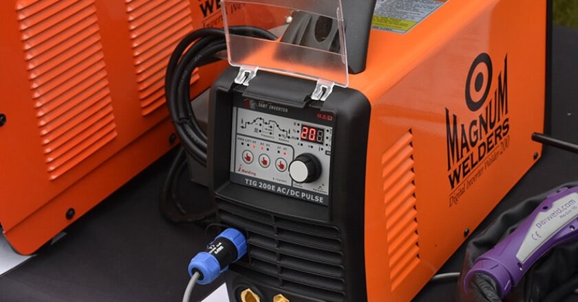 Magnum Welders Mini Digital TIG 200E