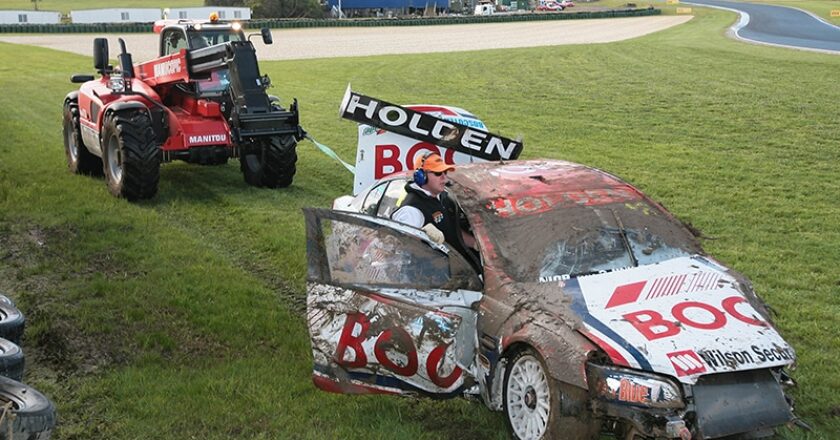A Manitou telehandler recovering a V8 Supercar.