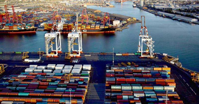 Kalmar will deliver 10 diesel-electric straddle carriers to DP World’s West Swanson Terminal in Melbourne.