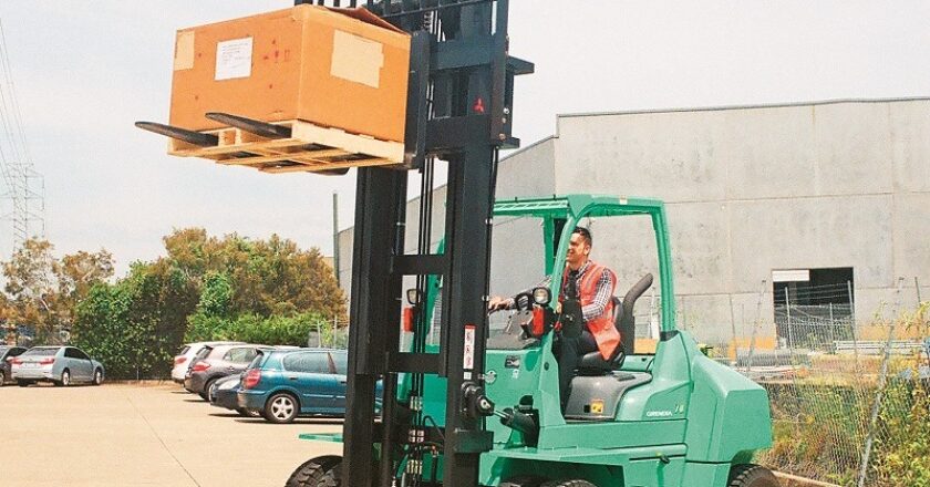 Mitsubishi Grendia FD70N forklift