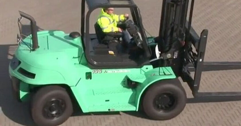 Mitsubishi heavy-duty forklift