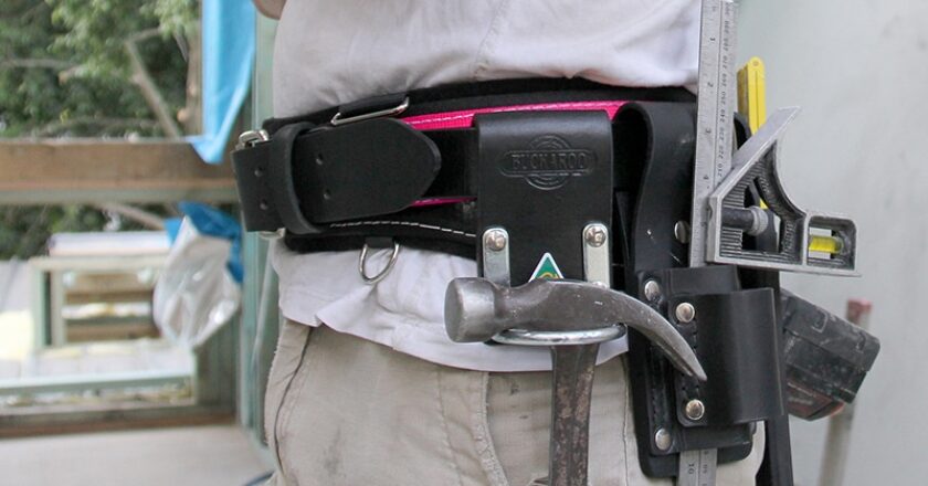The pink Buckaroo Tradesman tool belt.