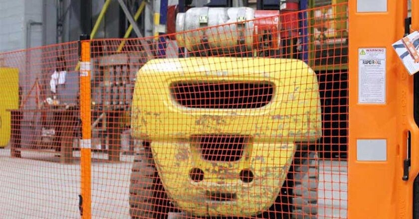 The Rapid Roll system allows quick and easy set-up of temporary barriers