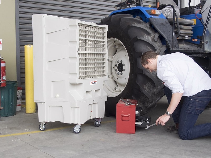 Silvan says its new Selecta FC 440 Portable Evaporative Airconditioner is the ideal solution to create comfortable workplaces including trade workshops, garages, on farm buildings and retail areas ranging from 70 to 100 square metres.