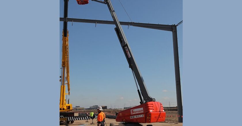 The Skyjack SJ45T telescopic boom lift is ideally suited to the warehouse and concrete tilt up market.