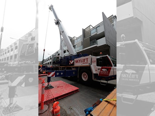 Skylift's latest addition to its fleet, the Tadano ATF220G-5 at work in a suburban Melbourne.
