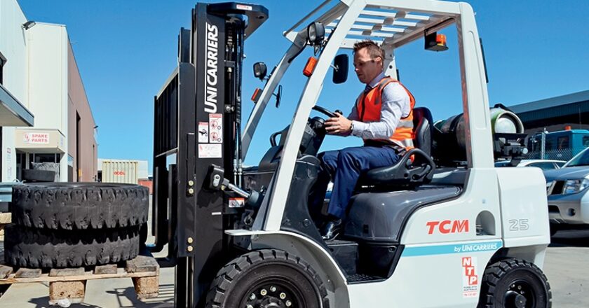 TCM FGE25TF1 forklift