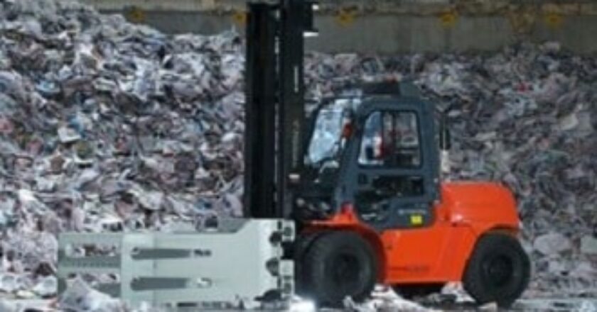 The Norske Skog Albury mill has acquired a fleet of new Toyota forklifts as part of an extensive materials handling equipment upgrade