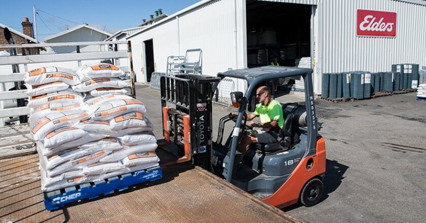 One of the Toyota 8-Series FG forklifts operated by Elders.