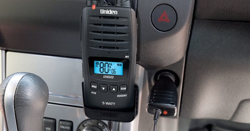 Uniden UH850S-DLX Titanium 2-way radio