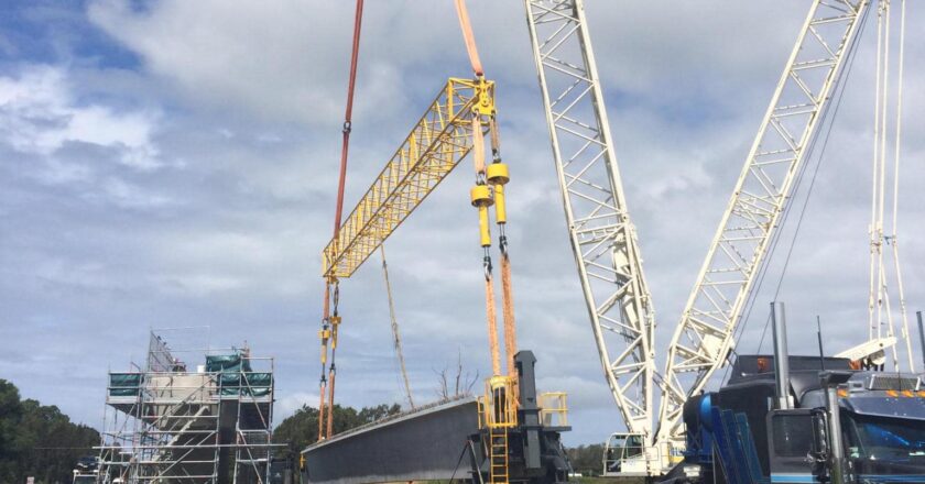 Universal Cranes Nambucca River Beams