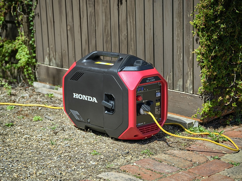 Honda’s new EU32i generator is lightweight and app-controlled